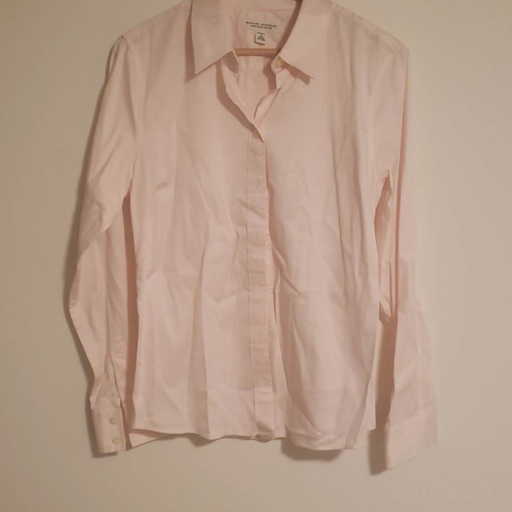 Banana Republic Pink button down shirt